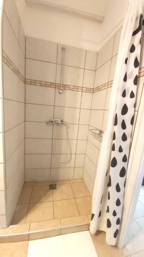 Eozin Apartman Pecs Bagian luar foto